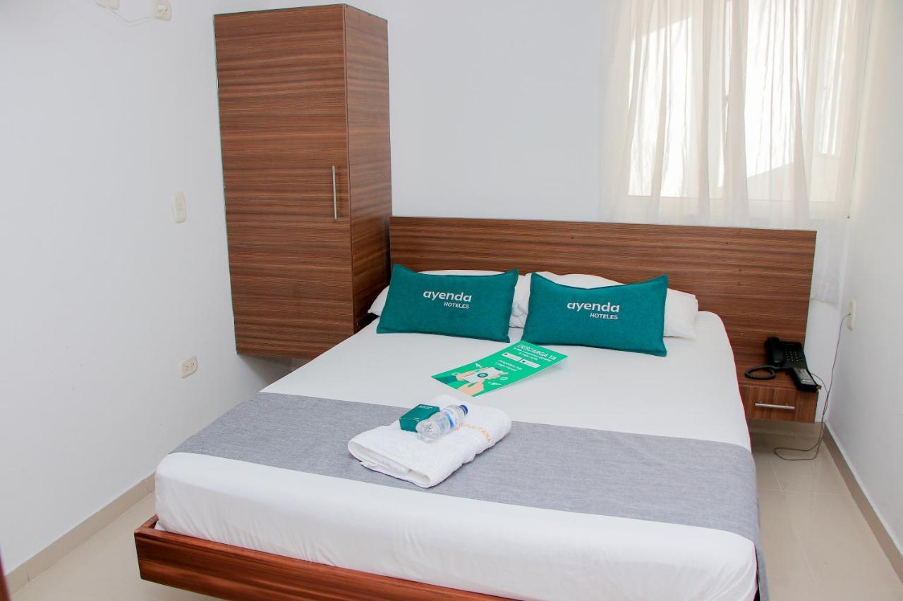 Ayenda 1501 Metropolitana Plaza Hotel บูการามังกา ภายนอก รูปภาพ