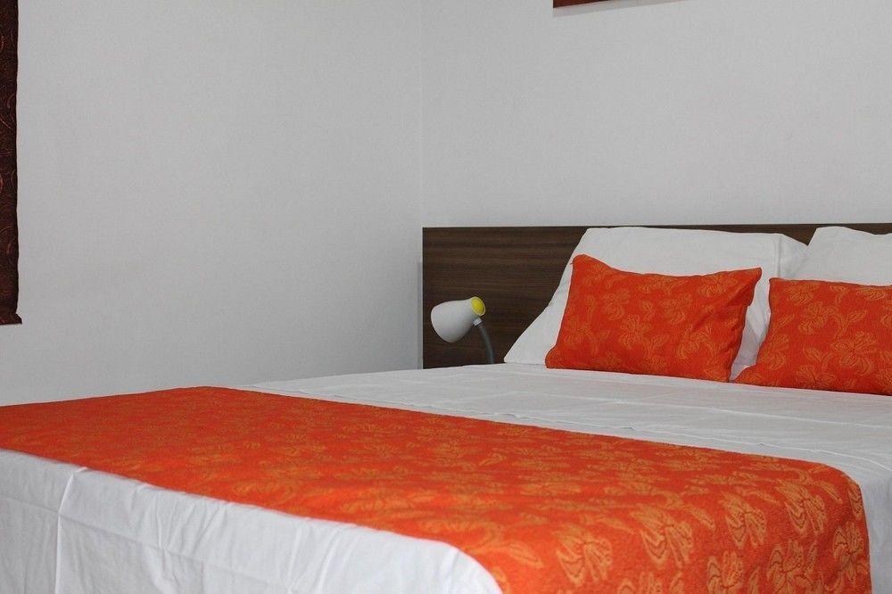 Ayenda 1501 Metropolitana Plaza Hotel บูการามังกา ภายนอก รูปภาพ