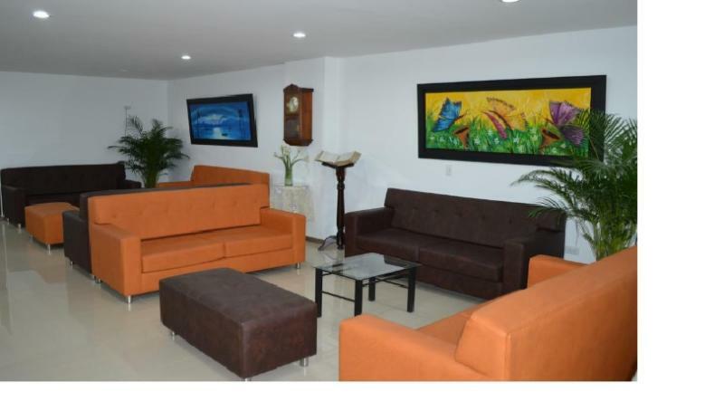 Ayenda 1501 Metropolitana Plaza Hotel บูการามังกา ภายนอก รูปภาพ