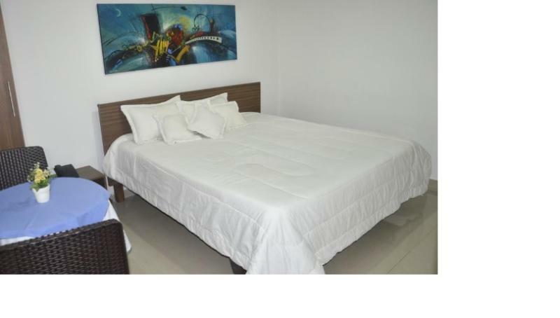 Ayenda 1501 Metropolitana Plaza Hotel บูการามังกา ภายนอก รูปภาพ